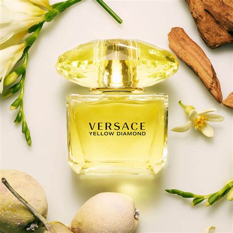 versace yellow diamond eau de toilette women stores|cheapest Versace yellow diamonds.